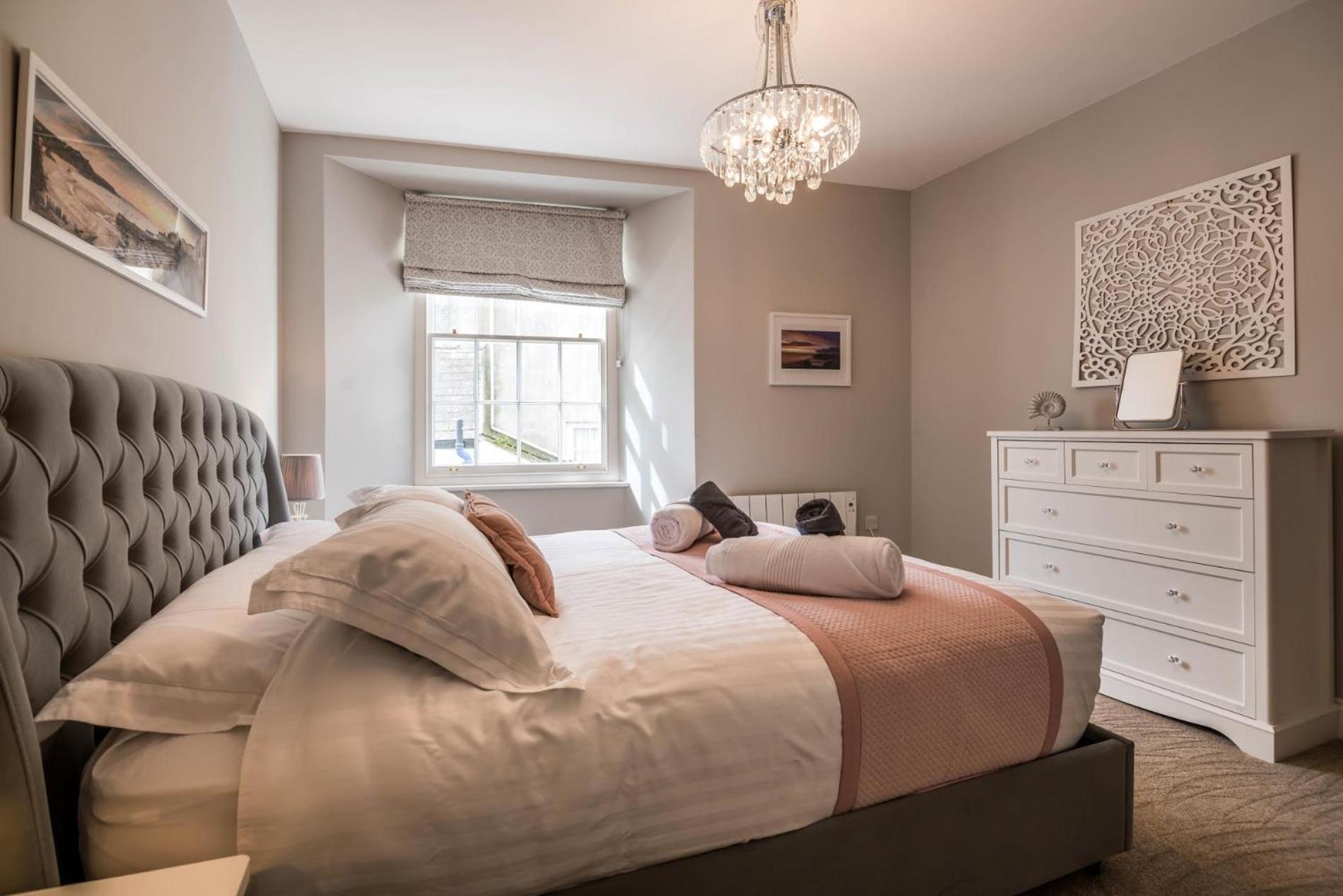 Lady Tenby - 2 Bedroom Apartment - Tenby Extérieur photo